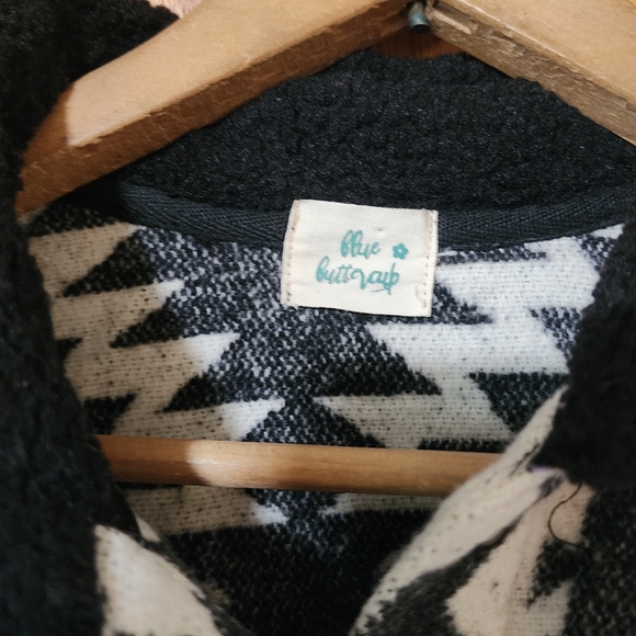 Aztec Patterned Women's Jacket - Picture 4 of 4